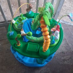 Juego para tener entretenido al bebé.