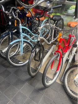 Tuesday Cycle Beach Cruisers at Bike Craze