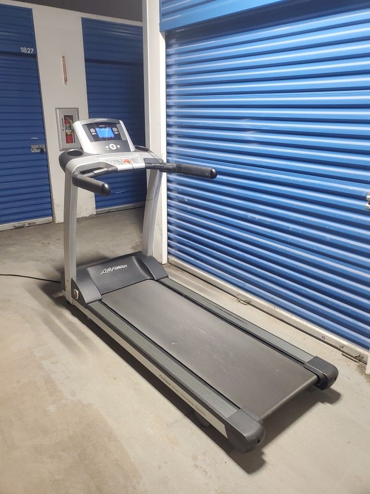 Life Fitness T3 Treadmill Local Delivery Available