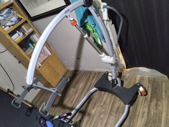 GRAVIS Hoyer Floor Lift, Manual Base 600 lbs