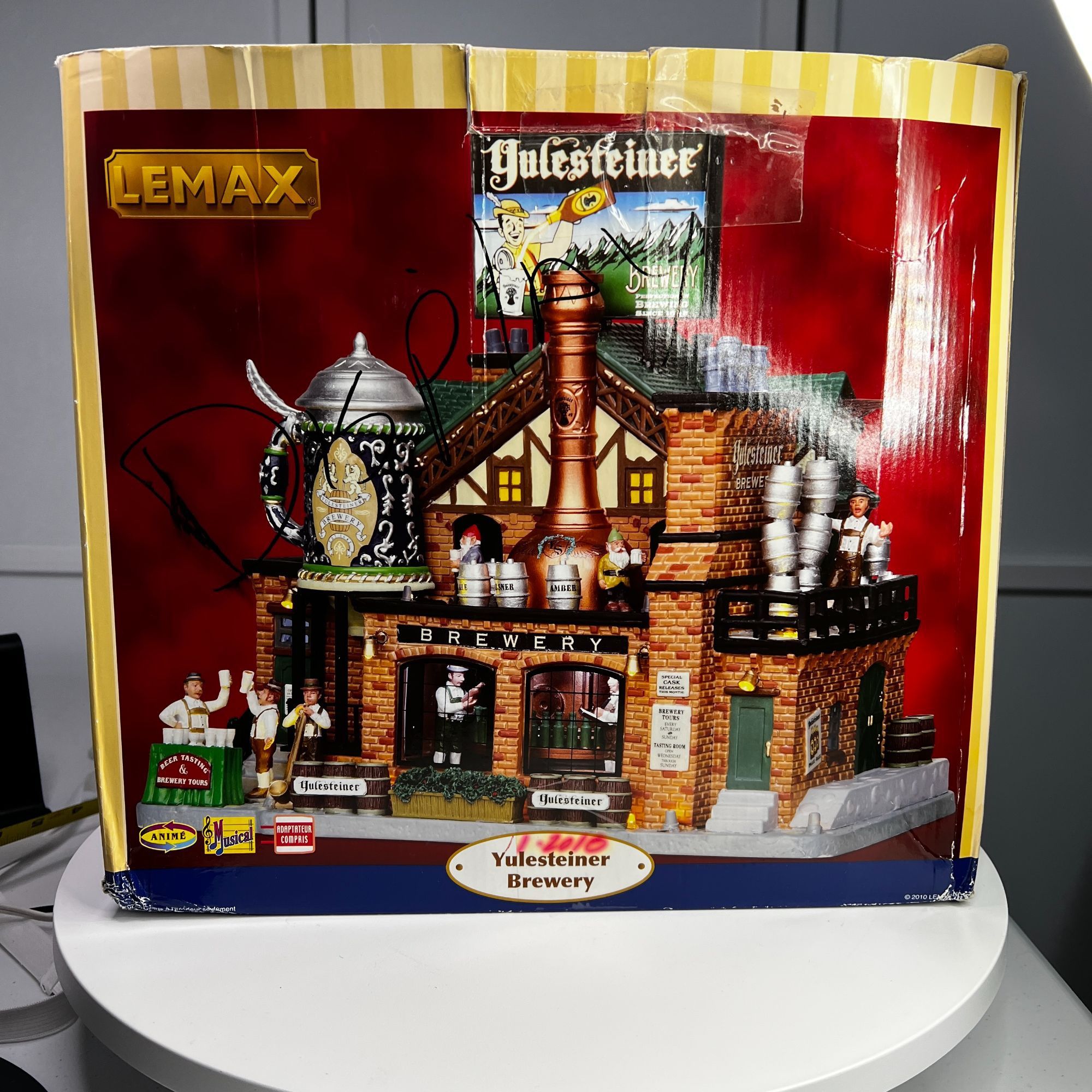 Lemax Yulesteiner Brewery Caddington Village (Damaged)