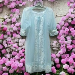  Rare Vintage Sheer Baby Blue Robe 70s Lingerie With White Floral Lace Trim Open Tie Front Mini Pegnoir Pastel Nylon 