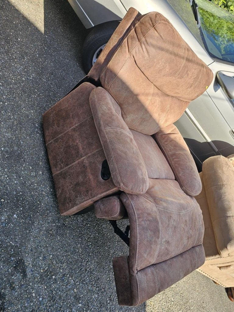 Recliner Chair