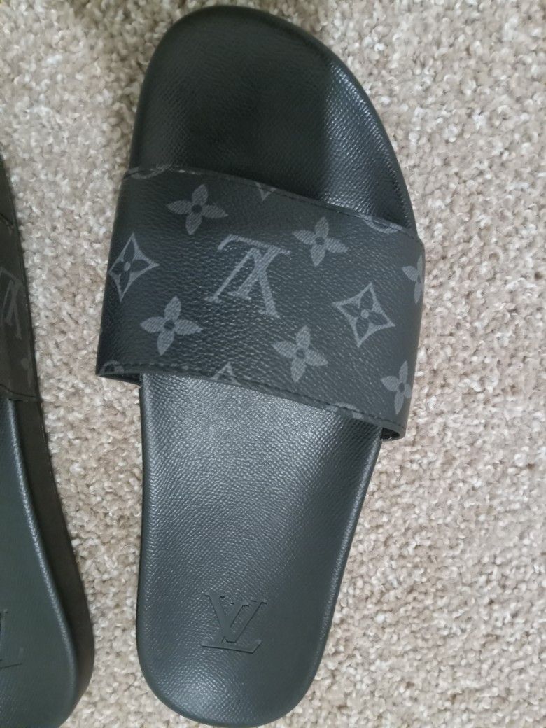 Louis Vuitton Slides *Authentic