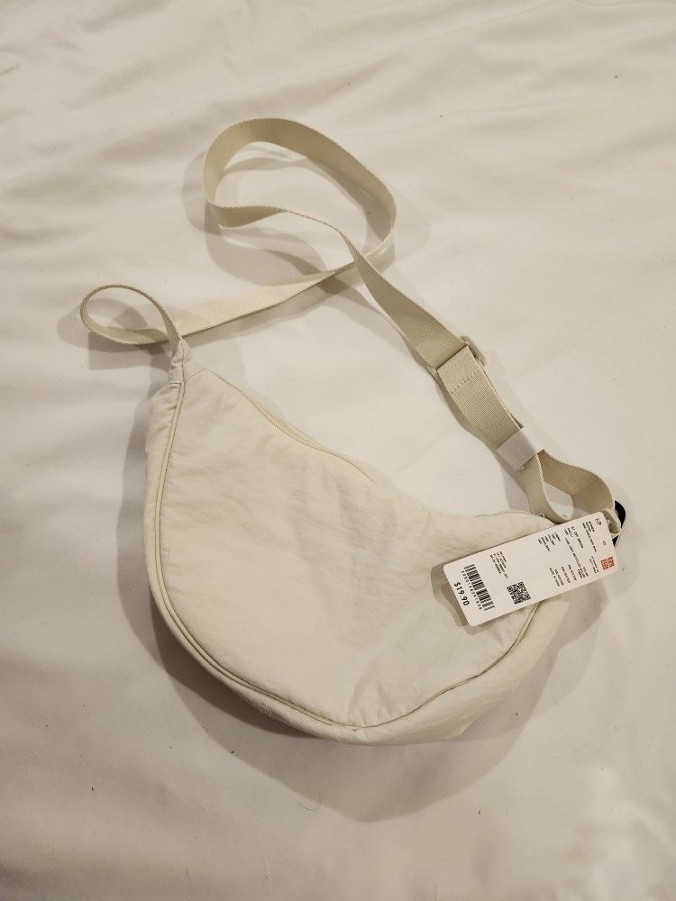 Uniqlo White Round Mini Shoulder Bag