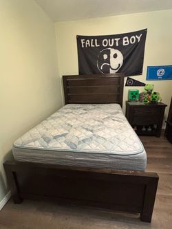 Full Size Bed Frame with Mattress