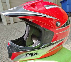 Youth motorcycle helmet Fox Racing face protection