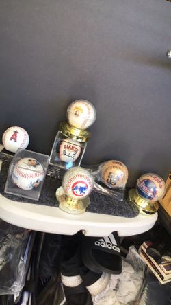 Collectible souvenir baseballs in cubes
