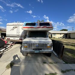 1989 Winnebago RV