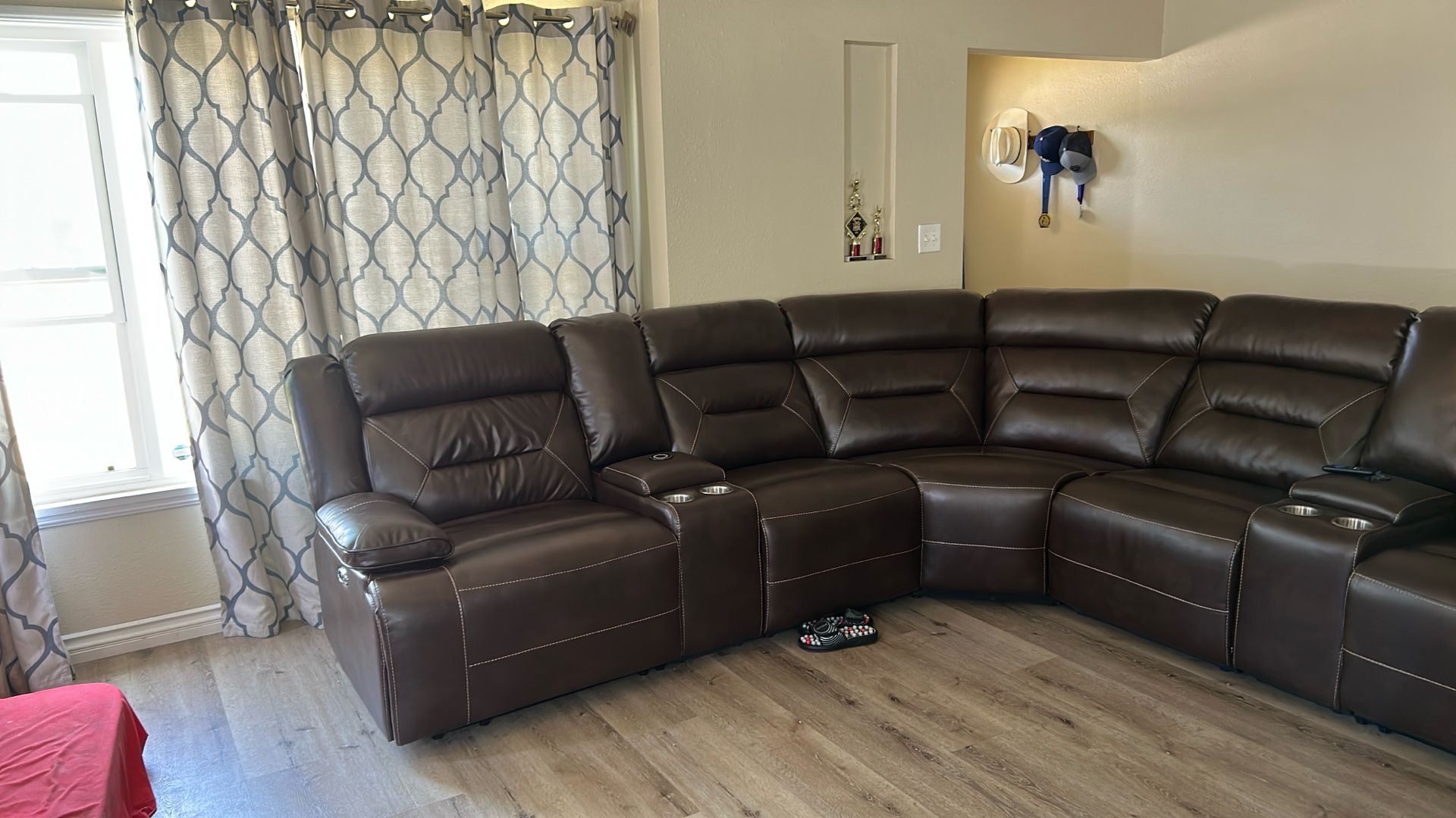 Couch With Corner Recliners