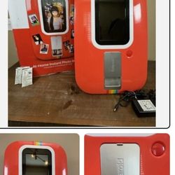 Polaroid Photobooth (RED)