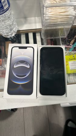 iPhone 16e