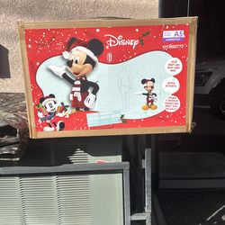 4ft ANIMATED Holiday Mickey Mouse