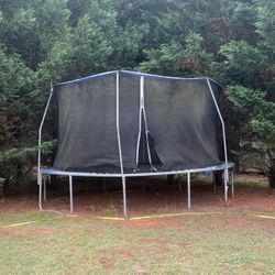 Trampoline 