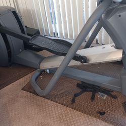 Commercial Style Eliptical Exercise Machine 