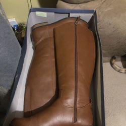 Ladies, New Boots Size 10 Color Cognac