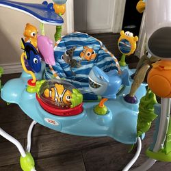 Bright star Finding Nemo Bouncer 