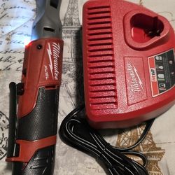 Milwaukee Fuel 3/8 Ratchet 