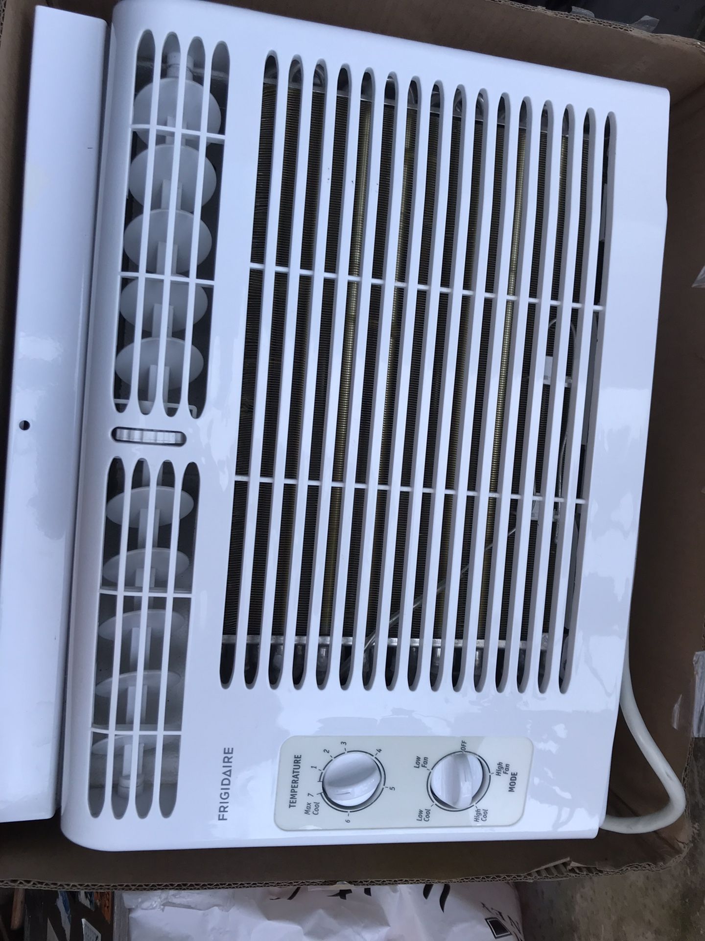 Window unit AC 5000 BTU