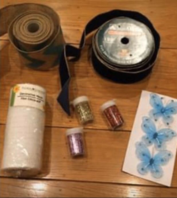 Lot of 7 Craft Items