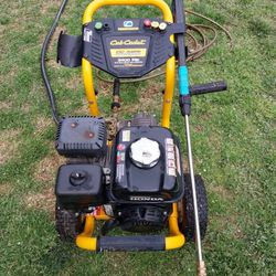 Cu Cadet 3400PSI Pressure Washer With Triplex Pump  GX200 Engine Located In Southmont North Carolina 