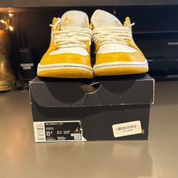 Air Jordan 1 Low White/Pollen