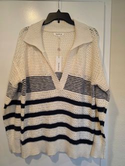 HEARLOOM SWEATER SIZE L BRAND NEW