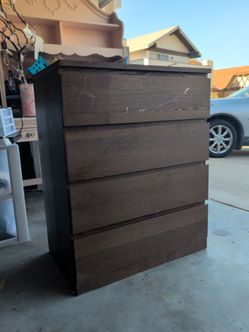 Small 4 drawer dresser free.