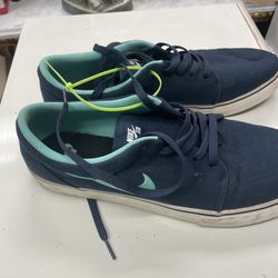Men’s sneakers