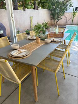 Article outdoor dining set