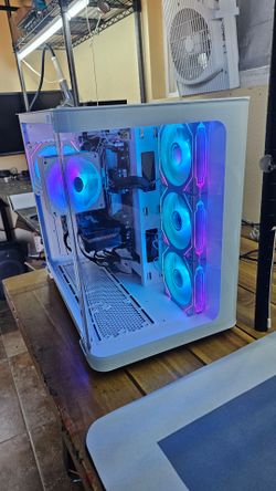 gaming pc / ryzen 5 3600 / rtx 3050 8gb / ssd 512gb / best offer takes it
