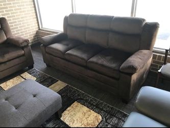 Brand new 2 Pieces Living Room Set. Sofa and loveseat