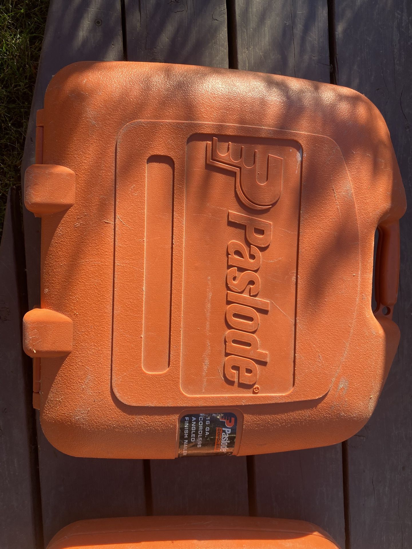 Paslode 16 Ga Angled Nailer