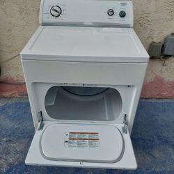 WHIRLPOOL LARGE CAPACITY GAS DRYER 