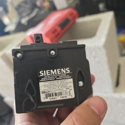 30 Amp Breaker