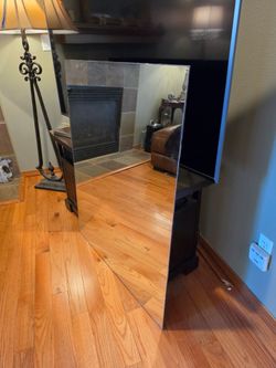 Free mirror