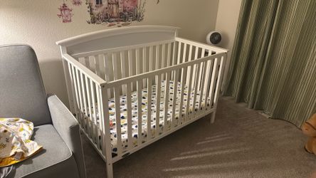 Delta Children Crib 145$