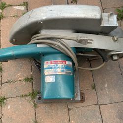 Makita saw