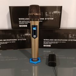 Microphone 🎤 Wireless $25. New