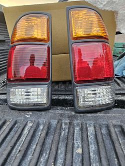 2003 Tundra Taillights