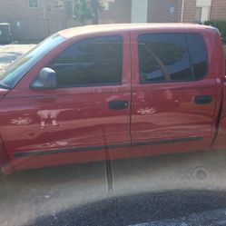 2004 Dodge Dakota 2kOBO