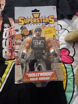 WRESTLEMANIA 14  T SHIRT LARGE AND HULK HOGAN SUPER STARTS TOY