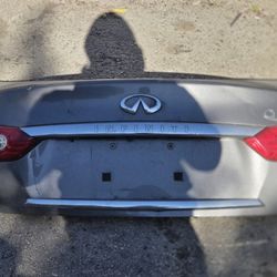 q50 tail  gate trunk