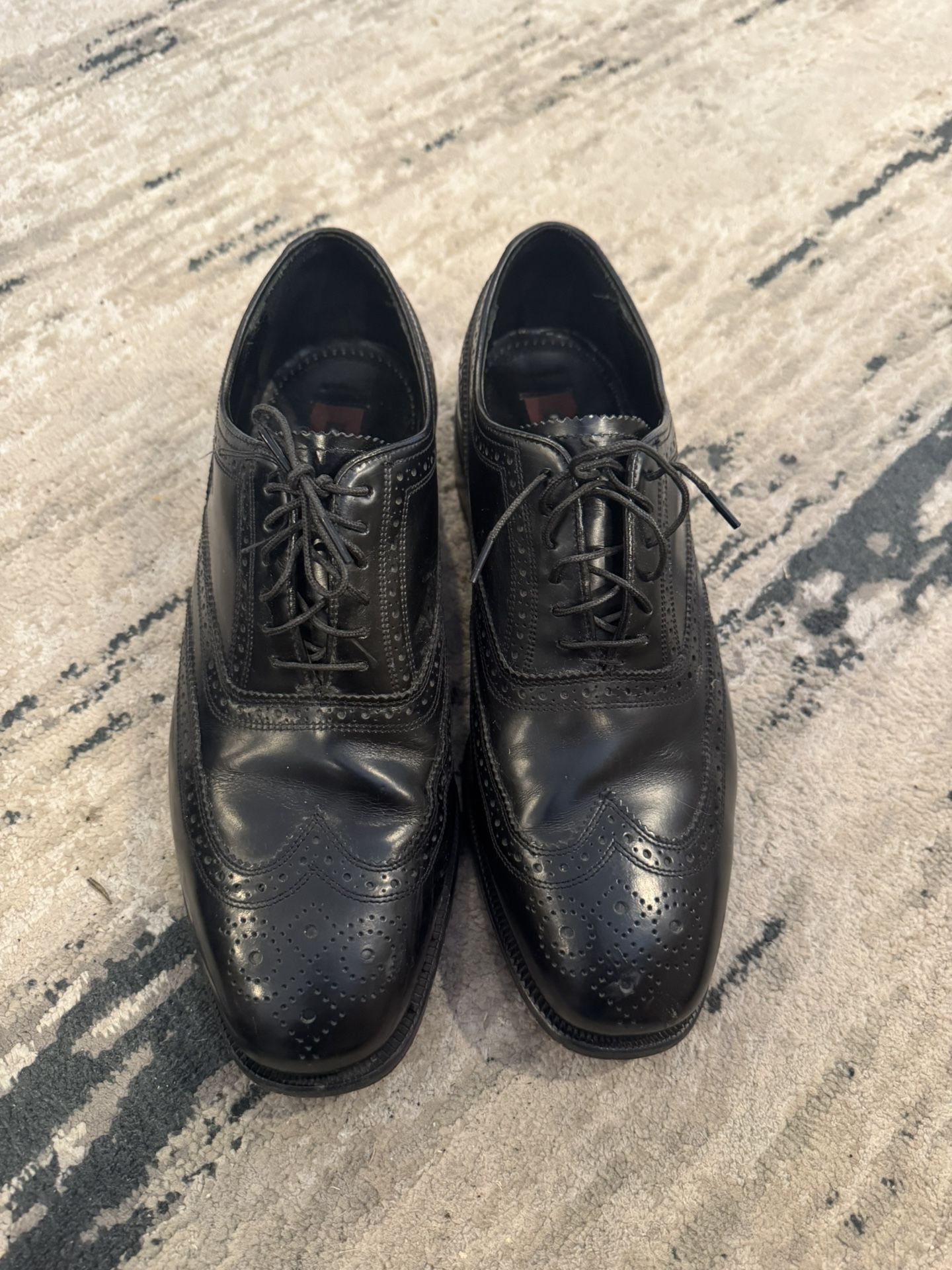 Men’s Florsheim Leather Wingtip Oxford Shoes - Size 9