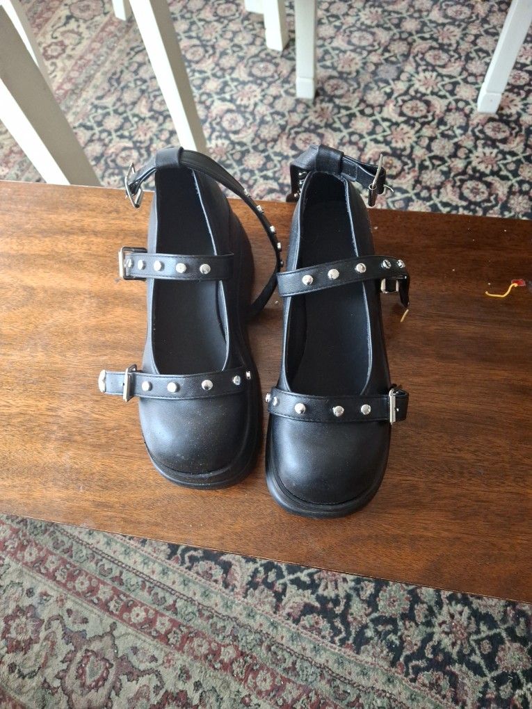 Mary Jane's Wedge Heart Buckles