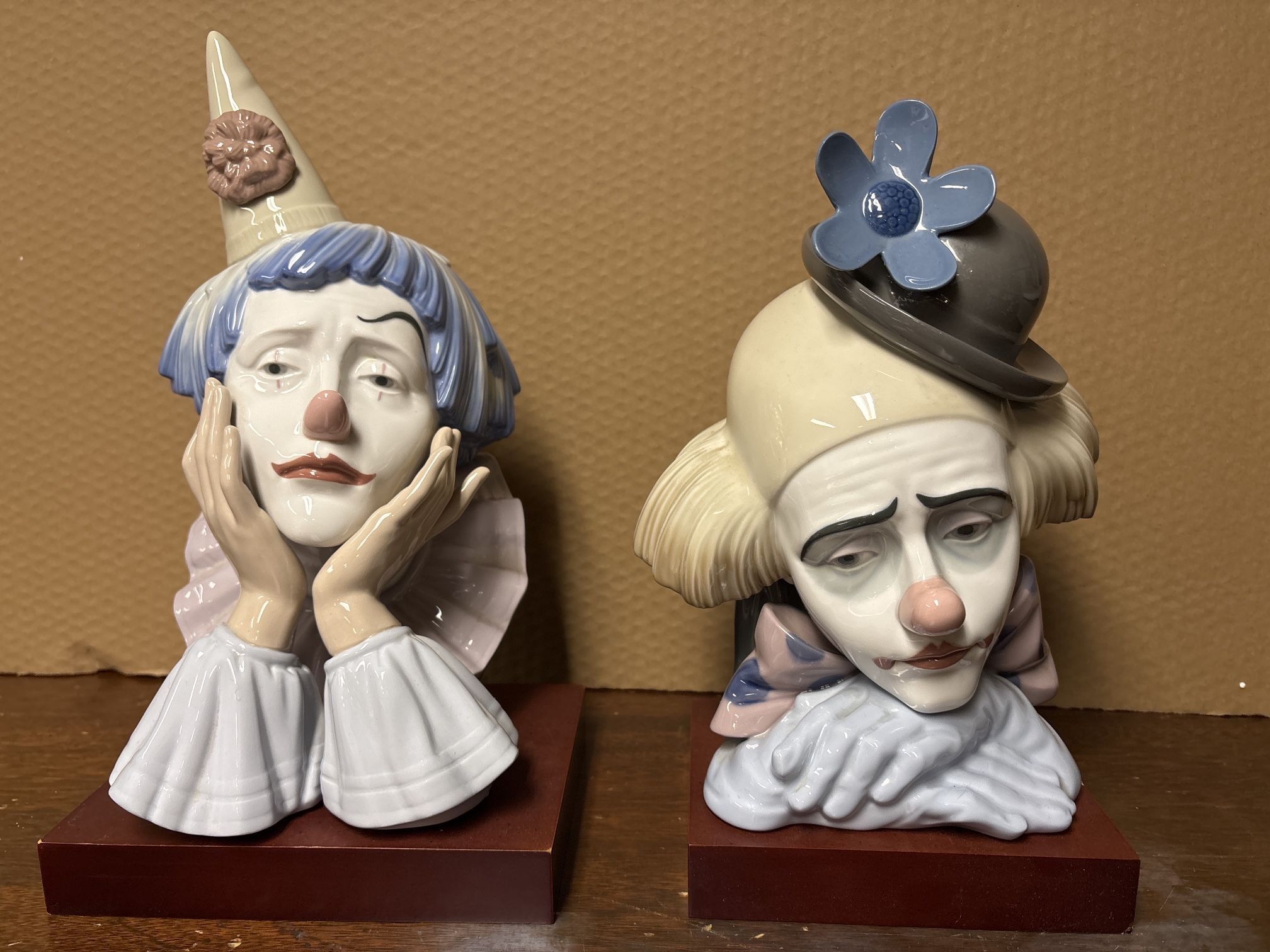 Llandro Porcelain Figurines 2/$500