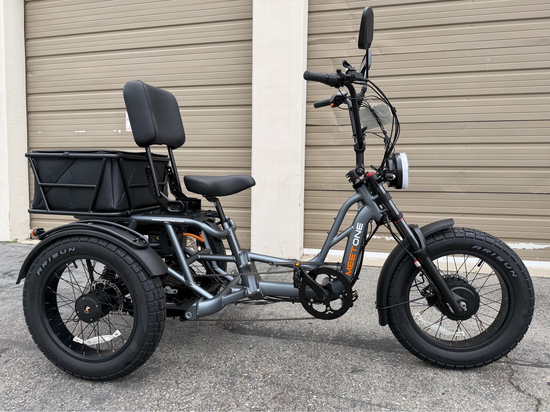 All New Meet One Tour 2.0 Dual Motor Semi -Recumbent Electric Trike 2400 Watts Peak 20O Miles Range