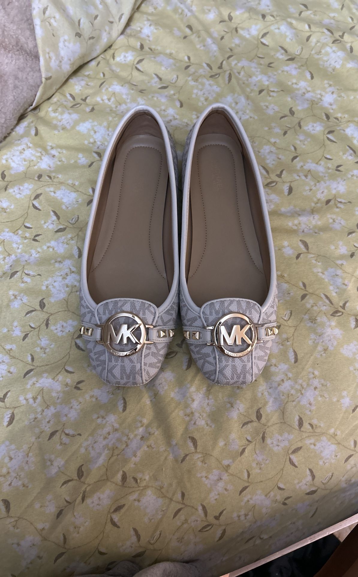 Michael kors flats !
