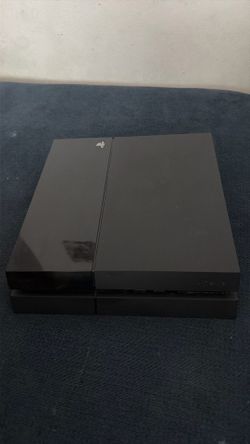 PlayStation 4 (PS4)
