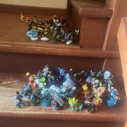 Skylanders Swap Force XBOX 360 Bundle 50 Characters 